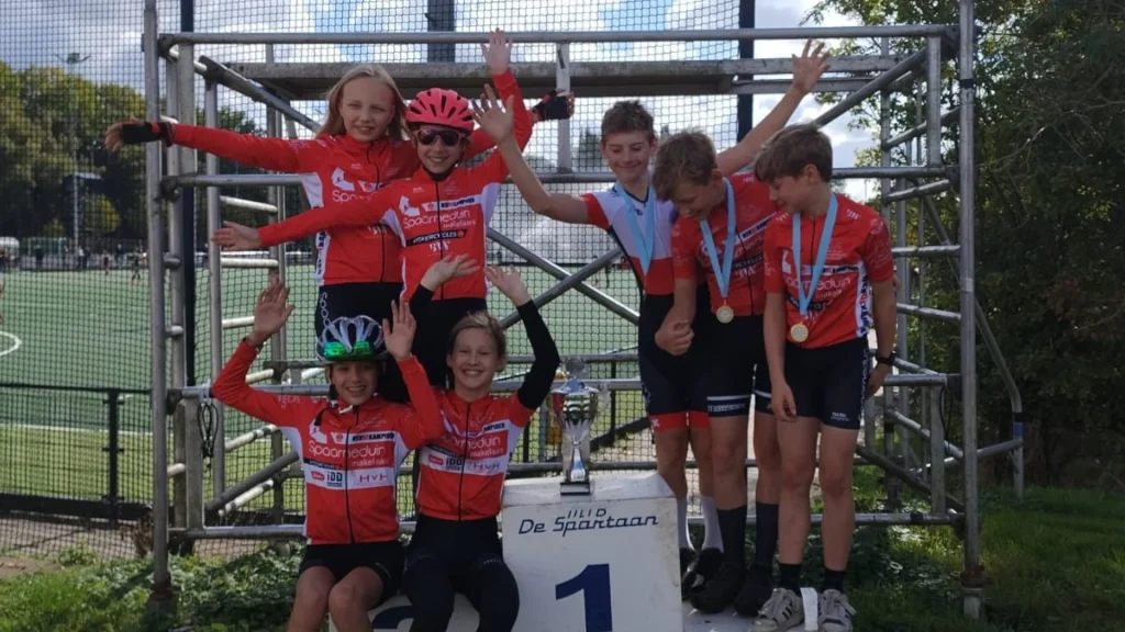 H.S.V. De Kampioen Wielervereniging - Jeugdwielrennen - wedstrijden